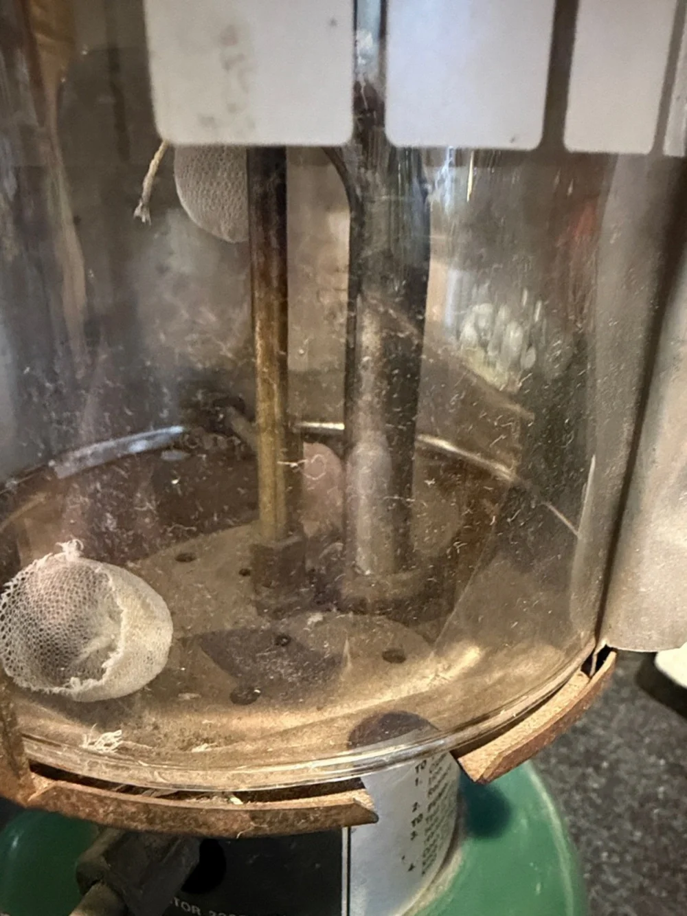 Vintage Coleman 220J lantern